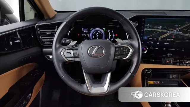 Lexus NX450h + 2nd generation 2023 Песочный из Кореи, фото 4