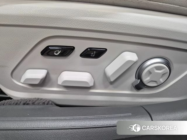 Hyundai Grandeur (GN7) 2023 Белый из Кореи, фото 4