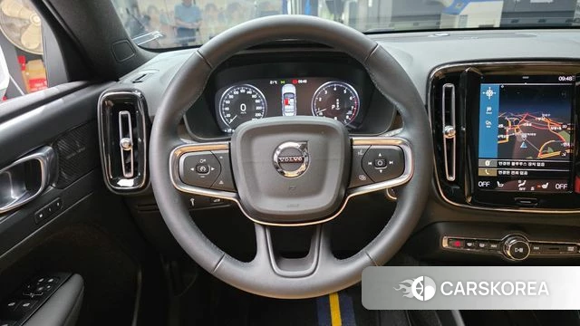 Volvo XC40 2022 Белый из Кореи, фото 4