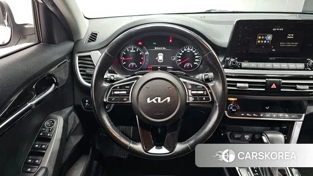 Kia Seltos 2022 Белый из Кореи, фото 4