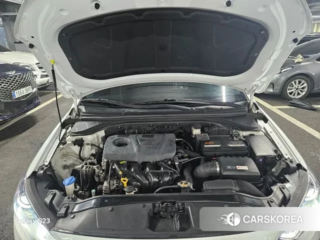 Hyundai Avante AD 2018 Белый из Кореи, фото 4