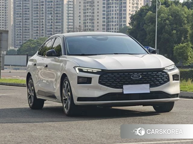 Ford Mondeo 2023 Белый из Китая, фото 4