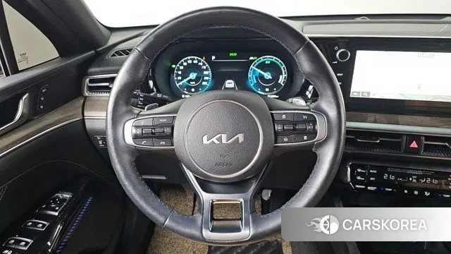 Kia K5 Hybrid 3rd Generation 2023 Черный из Кореи, фото 4