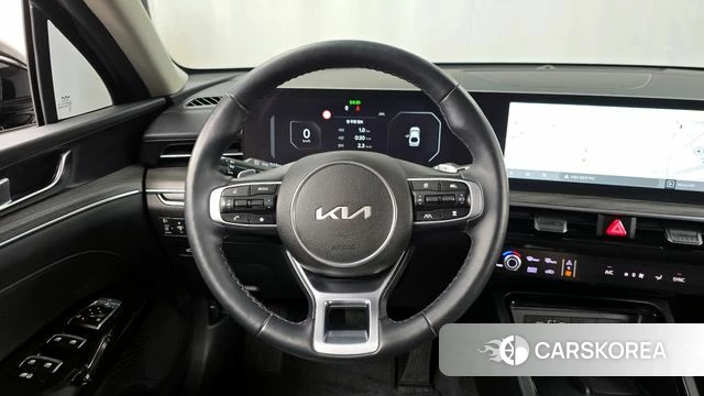 Kia The New K5 3rd generation 2023 Черный из Кореи, фото 4