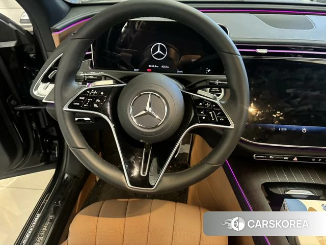 Mercedes-Benz E-class 2025 Черный из Китая, фото 4