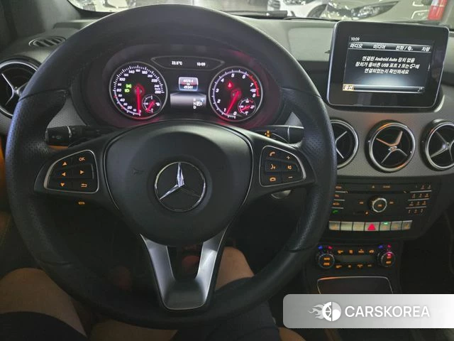 Mercedes-Benz B-Class W246 2018 Черный из Кореи, фото 4