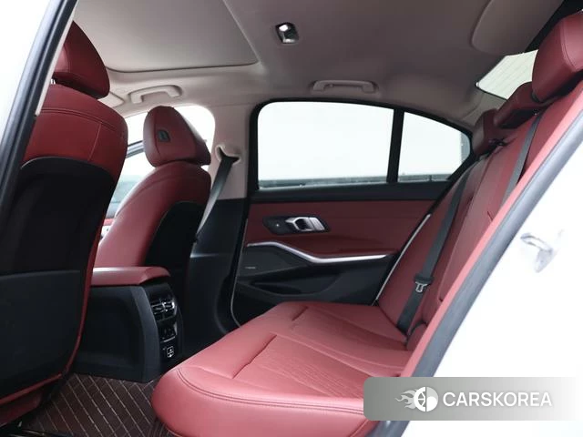 BMW 3 series 2022 Белый из Китая, фото 4