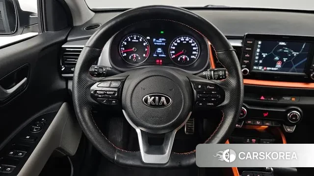 Kia Stonic 2018 Белый из Кореи, фото 4