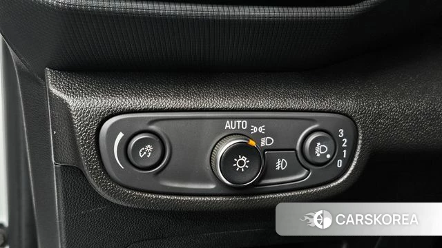 Chevrolet (GM Daewoo) Trailblazer 2020 Белый из Кореи, фото 4