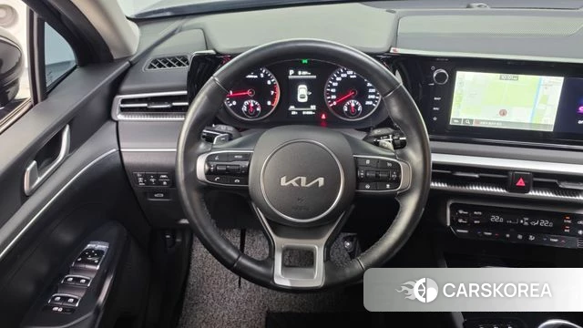 Kia K5 3rd generation 2023 Черный из Кореи, фото 4