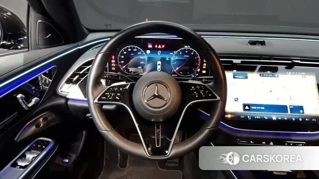 Mercedes-Benz E-Class W214 2024 Черный из Кореи, фото 4