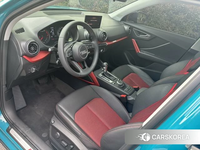 Audi Q2L 2019 Синий из Китая, фото 4