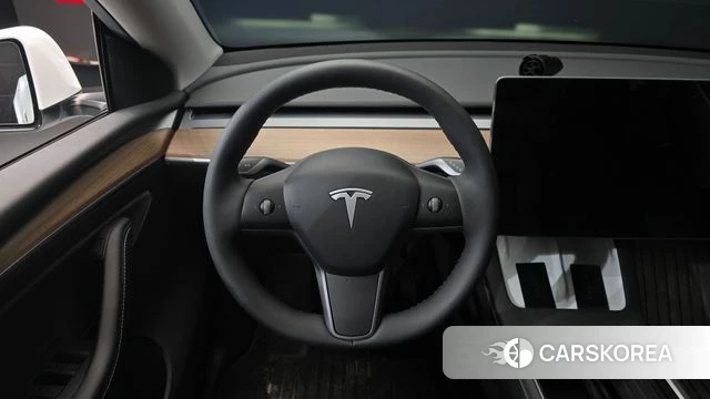 Tesla Model Y 2024 Белый из Кореи, фото 4