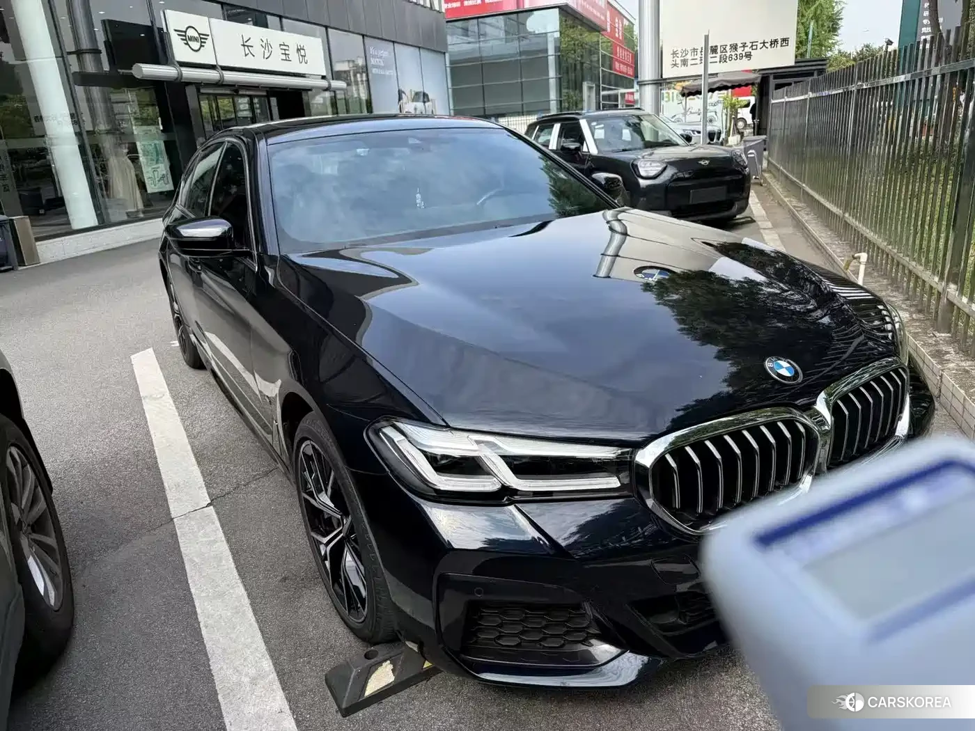 BMW 5 series 2022 Черный из Китая, фото 4