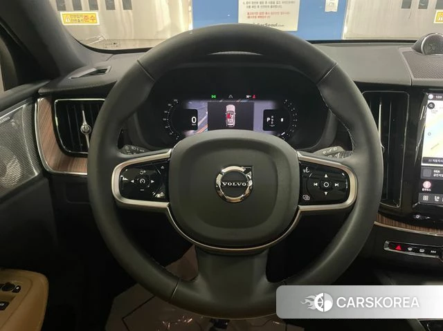 Volvo XC60 second Generation 2024 Черный из Кореи, фото 4