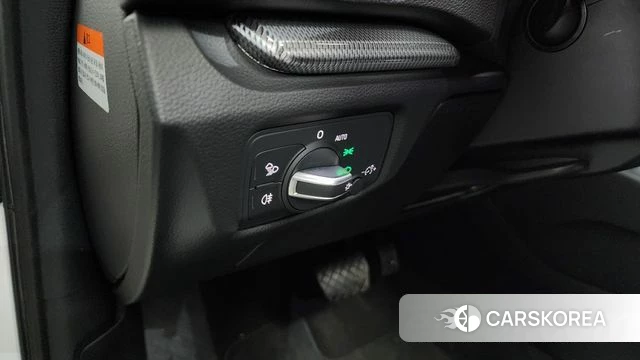 Audi New A3 2018 Белый из Кореи, фото 4