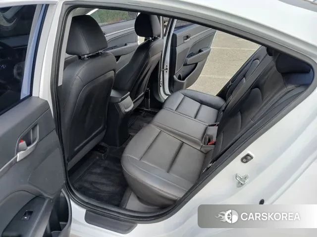 Hyundai Avante AD 2018 Белый из Кореи, фото 4