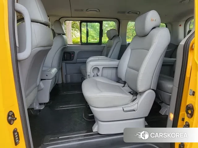 Hyundai The New Grand Starex 2018 Желтый из Кореи, фото 4