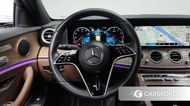 Mercedes-Benz E-Class W213 2023 Белый из Кореи, фото 4