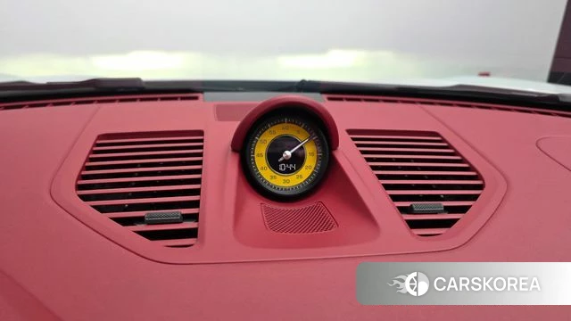 Porsche 911(992) 2023 Белый из Кореи, фото 4
