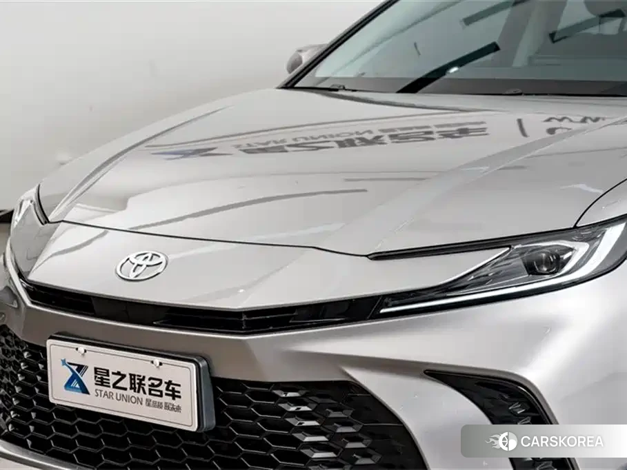 Toyota Camry 2025 Silver/gray из Китая, фото 4