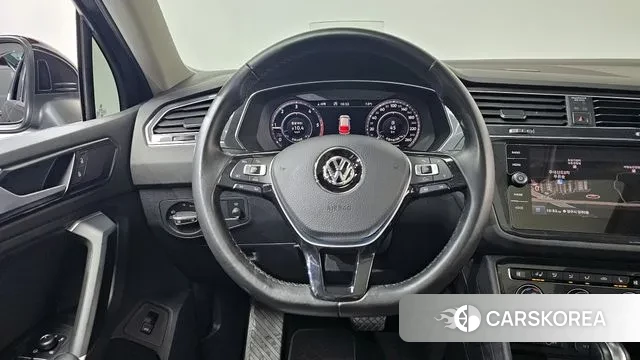 Volkswagen Tiguan second Generation 2018 Черный из Кореи, фото 4