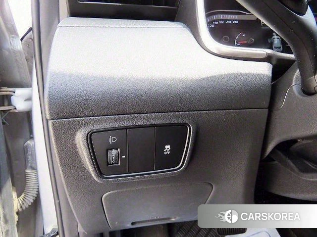 Hyundai Tucson (NX4) 2021 Серебристо-серый из Кореи, фото 4