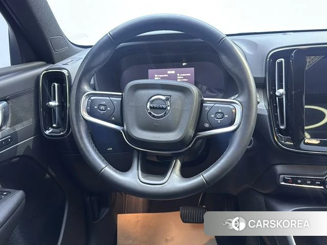 Volvo XC40 2023 Зеленый из Китая, фото 4