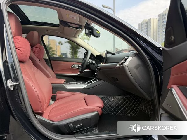 BMW 3 series 2024 Черный из Китая, фото 4