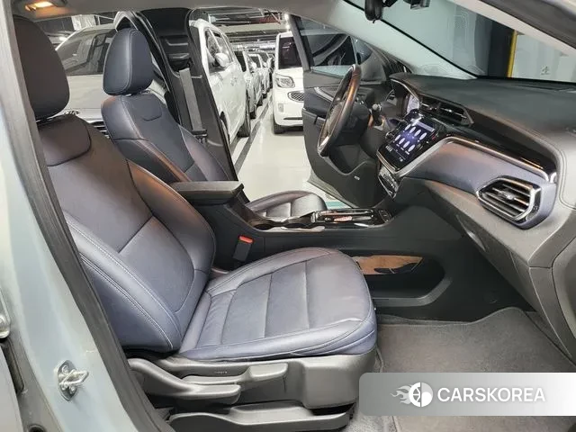 Chevrolet (GM Daewoo) Bolt EUV 2022 Серебряный из Кореи, фото 4