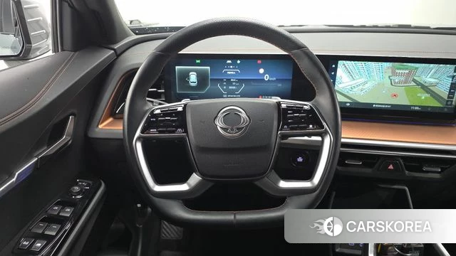 Ssangyong Torres EVX 2023 Темно-зеленый из Кореи, фото 4