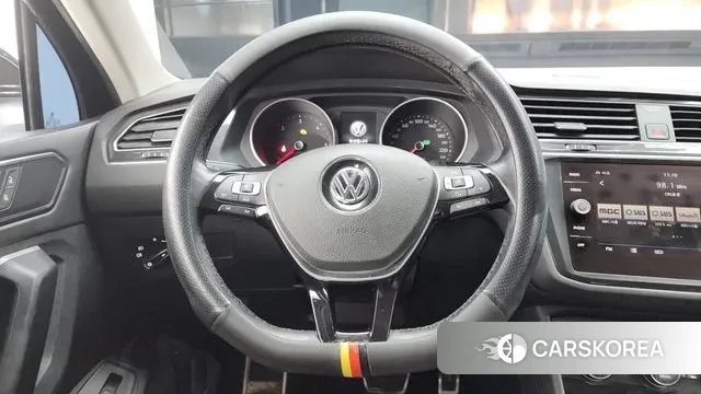 Volkswagen Tiguan second Generation 2018 Черный из Кореи, фото 4
