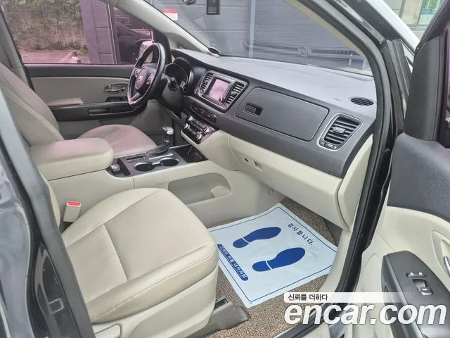 Kia The New Carnival id 2713876 из Кореи 4