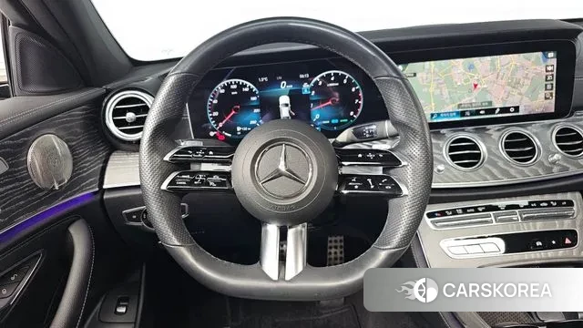 Mercedes-Benz E-Class W213 2022 Белый из Кореи, фото 4