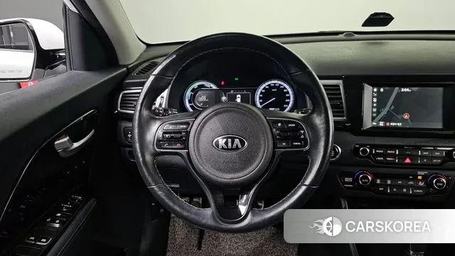 Kia Niro 2018 Белый из Кореи, фото 4