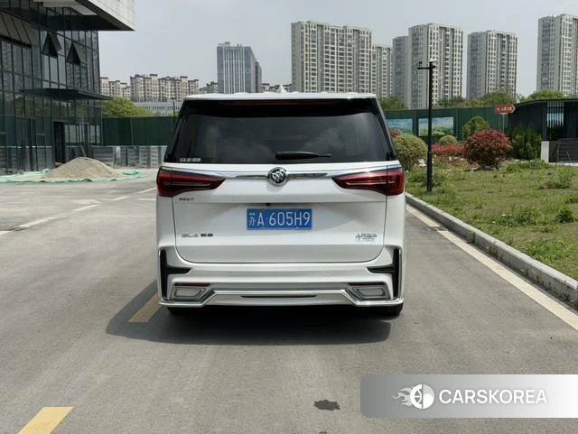 Buick GL8 2021 Белый из Китая, фото 4