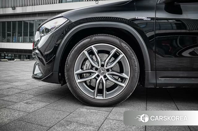 Mercedes-Benz GLA AMG 2023 Черный из Китая, фото 4