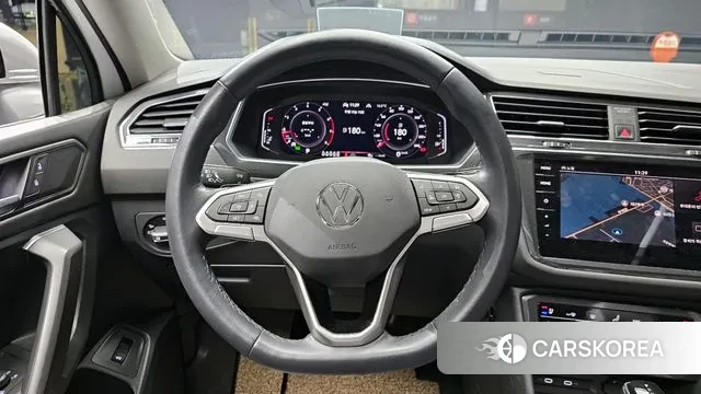 Volkswagen Tiguan Allspace 2022 Белый из Кореи, фото 4