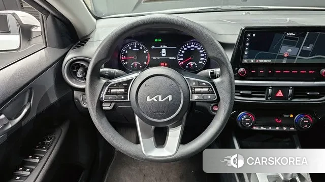 Kia The New K3 2nd generation 2022 Белый из Кореи, фото 4