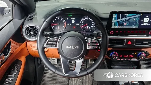 Kia The New K3 2nd generation 2024 Белый из Кореи, фото 4