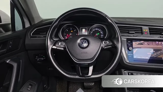 Volkswagen Tiguan second Generation 2019 Белый из Кореи, фото 4