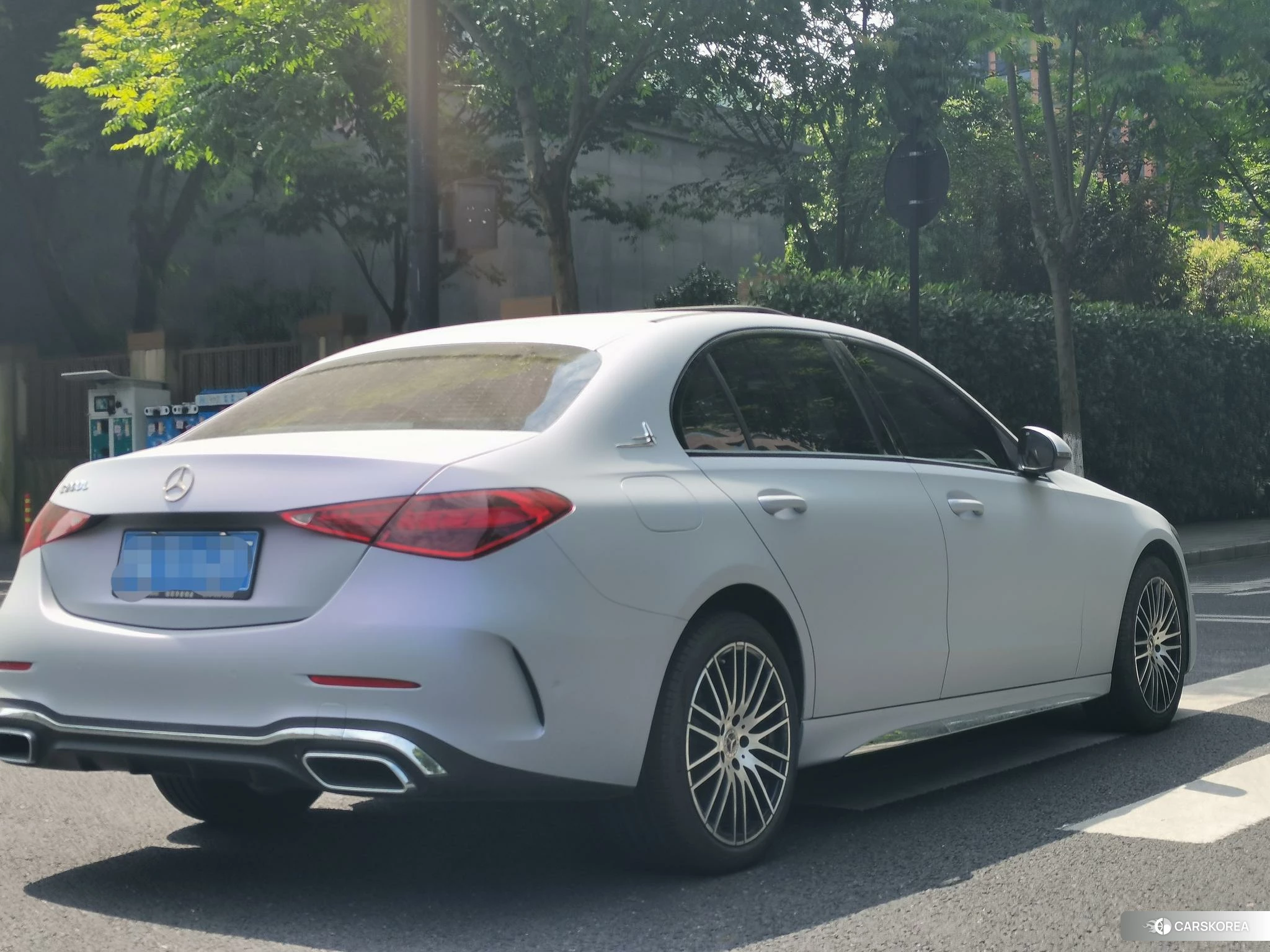 Mercedes-Benz Class C 2023 Серебристо-серый из Китая, фото 4