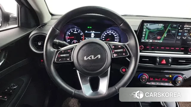 Kia The New K3 2nd generation 2022 Белый из Кореи, фото 4