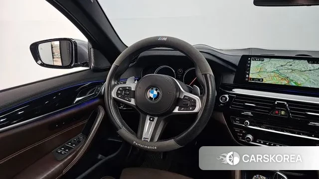 BMW 5 Series (G30) 2018 Серый из Кореи, фото 4