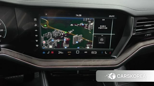 Volkswagen Touareg 3rd generation 2025 Черный из Кореи, фото 4