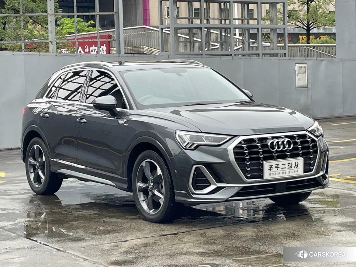 Audi Q3 2020 Темно-серый из Китая, фото 4