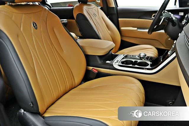 Kia Carnival 4th generation 2023 Черный из Кореи, фото 4