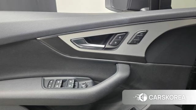 Audi Q7 (4M) 2019 Черный из Кореи, фото 4