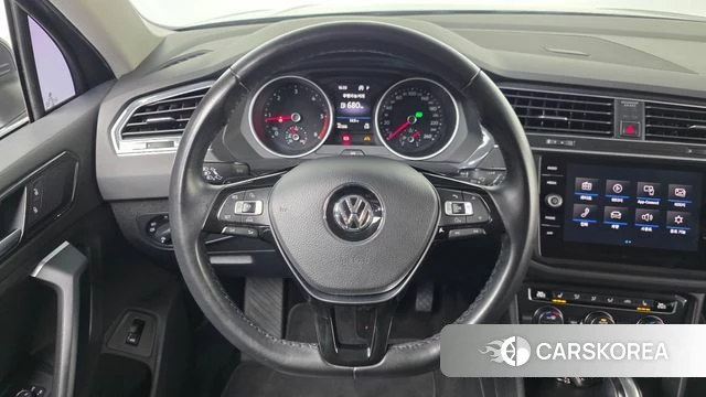 Volkswagen Tiguan second Generation 2018 Серый из Кореи, фото 4