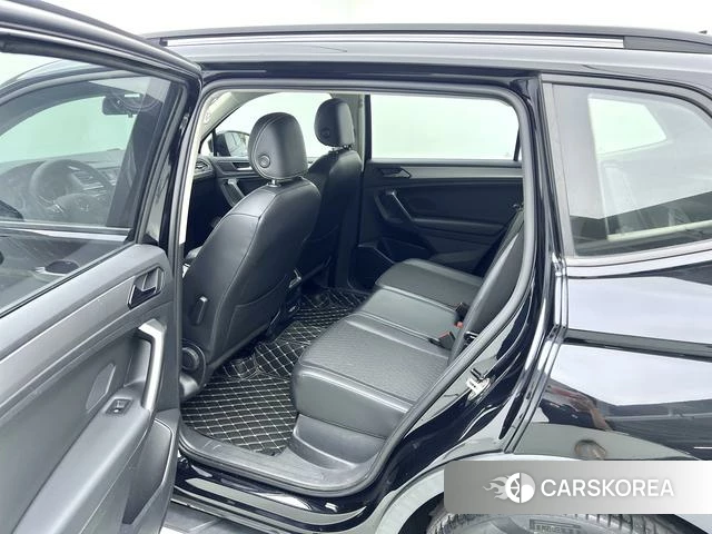 Volkswagen Tiguan L 2021 Черный из Китая, фото 4